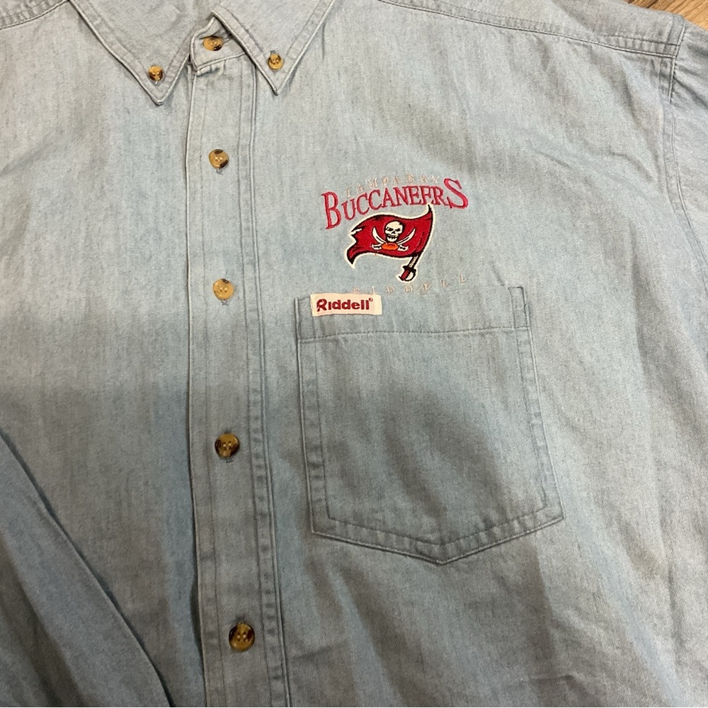 Buccaneers Denim Long Sleeve Button Down Shirt Size L VTG - Picture 5 of 9